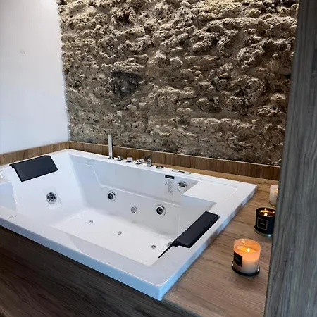 Conte Luxury