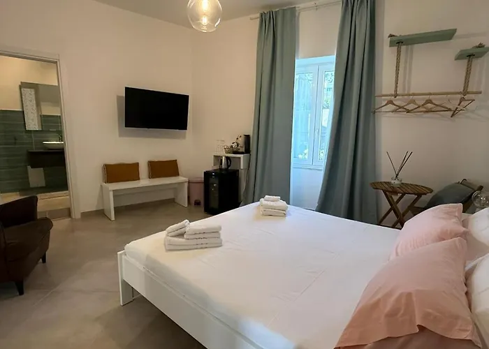 Conte Luxury Nocleg ze śniadaniem 4*